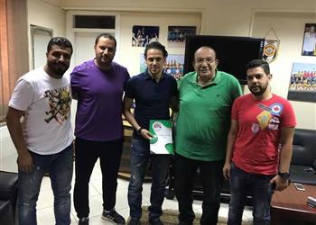 المقاولون يحصل على خدمات إبراهيم صلاح