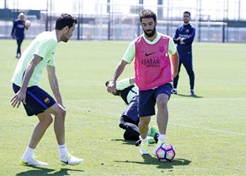 أخبار غياب ميسي ونيمار عن مران برشلونة وإنريكي يجتمع مع اللاعبين بعد السقوط أمام يوفنتوس