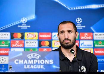 تصريحات كيليني يوفنتوس أفضل الآن مقارنة بـ2015 ونركز على إيقاف خطورة ريال مدريد الدفاع ليس سيئ ا وبوفون يستحق الكرة الذهبية