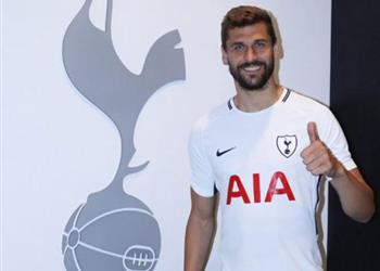 لورينتي يكشف دور بوتشينيو في انتقاله إلى توتنهام