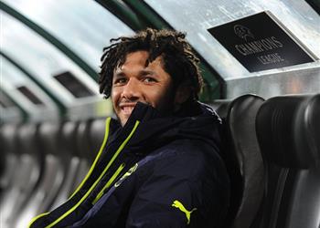 سوشيال_بطولات محترفين حساب آرسنال يبرز دور النني في هدف أوزيل الخيالي