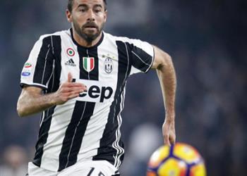 لعنة الإصابات يوفنتوس يوضح إصابة بارازلي