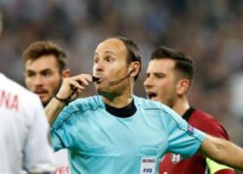 حكم إسباني لمباراة الأبطال بين مانشستر سيتي ونابولي