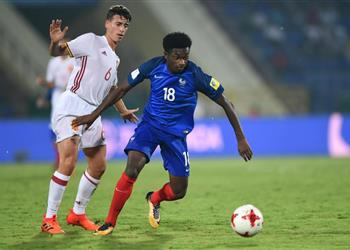 ثلاثي البريميرليج يتنافس على ضم موهبة فرنسية