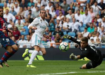 حارس ليفانتي التعادل أمام ريال مدريد في البرنابيو بثلاث نقاط