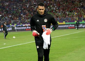 أحمد ناجي يكشف عن الحارس رقم 2 في المنتخب ويؤكد هددت الحضري بالاستبعاد