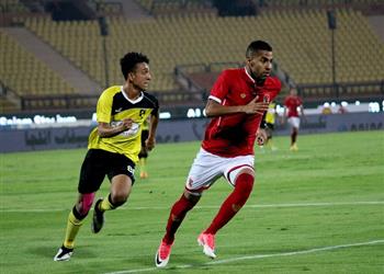 الشناوي الأهلي استحق ركلة جزاء ثالثة أمام دجلة و نور الدين الأنسب للقمة