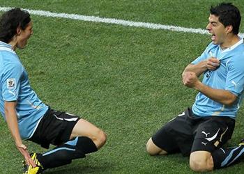 تصريحات كافاني قادرون على هزيمة برشلونة وأرغب في توجيه رسالة لسواريز