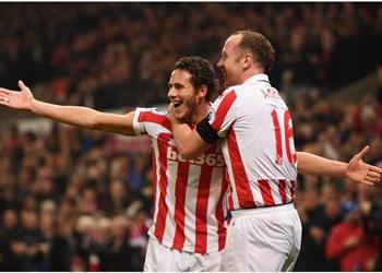 م حترفين نواف التمياط رمضان صبحي موهبة كبيرة وهذا الفارق بين الأهلي وستوك