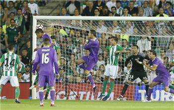 نتائج_الليجا ريال مدريد يدك شباك ريال بيتيس بسداسية