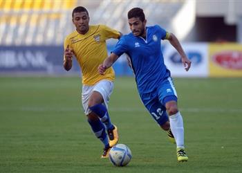 الأهلي يرفض التعليق على قرار سموحة بشأن ضم أيمن أشرف