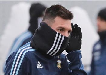 هل يتحكم ميسي في تعيين المدربين واللاعبين الأرجنتيني يجيب