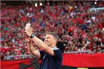 ظهير الأهلي يتلقى تهنئة خاصة من ليندمان بعيد ميلاده