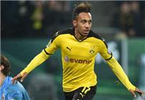 بروسيا دورتموند ينفي اقتراب أوباميانج من الانضمام لمانشستر سيتي