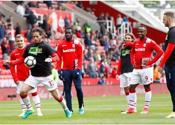 م حترفين رمضان والنني على مقاعد البدلاء في مواجهة آرسنال وستوك