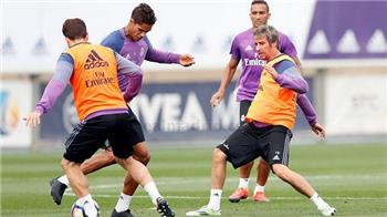 العائدون من الإصابة كوينتراو ي شارك في تدريبات ريال مدريد استعداد ا لمواجهة أتليتك بيلباو