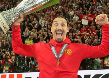 مورينيو يحسم مصير إبراهيموفيتش