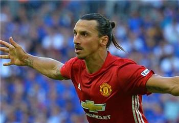 تصريحات إبراهيموفيتش ضمن قائمة زامبروتا كأفضل المهاجمين الذين لعب بجوارهم في ظل غياب ميسي