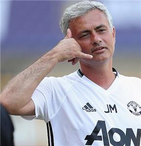 أخبار ديلي ميل تكشف عن رسائل مورينيو النصية للاعبيه قبل ديربي مانشستر