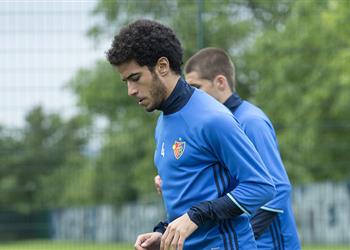 م حترفين بازل يسقط لأول مرة أمام يانج بويز في الدوري وغياب م عتاد لجابر