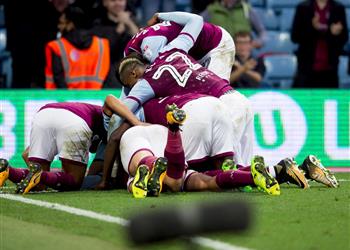 محترفين أستون فيلا يتخطى عقبة نوتينجهام بمشاركة المحمدي