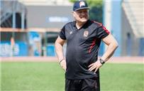 يول يستقر على تشكيل الأهلي أمام ريكرياتيفو