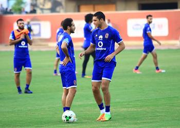 رامي ربيعة يكشف عن عهد لاعبي الأهلي بين شوطي مباراة الترجي