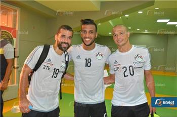 طلبة المشاركة كلنا خدامين المنتخب ويوجد هدف أهم