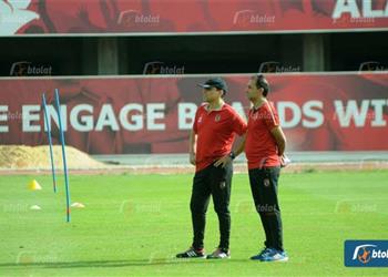 الأهلى في معسكر مغلق استعداد ا لموقعة القطن