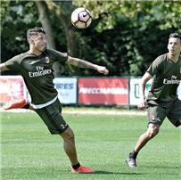 أخبار الميركاتو صفقة ميلان الجديدة قد يعود إلى ناديه السابق بعد أسابيع من رحيله