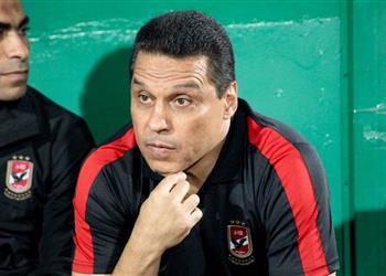 البدري ينفعل على ظهير الأهلي في مواجهة المقاصة