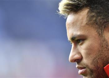 باريس سان جيرمان يطفئ شائعات رحيل نيمار