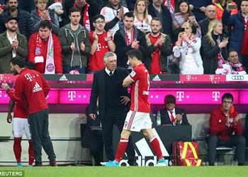 تصريحات وكيل ليفاندوفسكي يتهم دورتموند بتعمد إيذاء لاعبه السابق والنادي ينفي