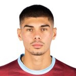 صوره ل Y Nicolaou