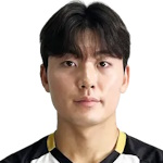 صوره ل Choi Jun Yeong