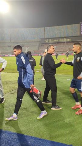 صوره ل فرحة حمزة الجمل ولاعبي انبي بعد الفوز علي الاهلي