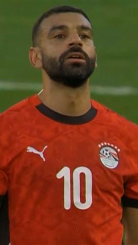 صوره ل لحظة تبديل محمد صلاح في مباراة مصر وجنوب افريقيا بكاس امم افريقيا