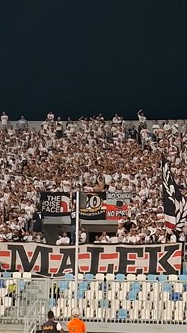 صوره ل هجوم جمهور الزمالك على الحكم محمود البنا "اهو اهو.. بنا الأهلاوي اهو"