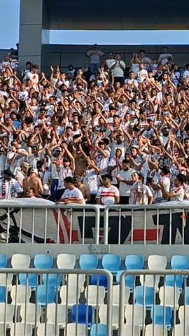 صوره ل هتاف جماهير الزمالك "جوة وبرة دايما معاكوا .. ألعب راجل واحنا وراكو"