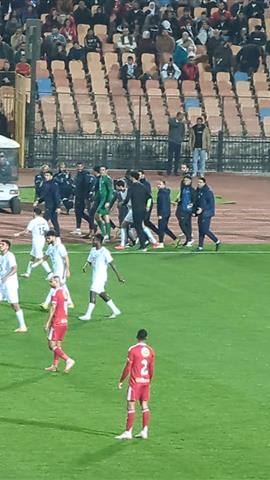 صوره ل احتفال دكة البنك الأهلي بالهدف الاول في مرمى الأهلي