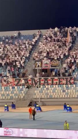 صوره ل لحظات من الدعم والمساندة من جماهير الزمالك ومطالبة اللاعبين: الدوري يا زمالك
