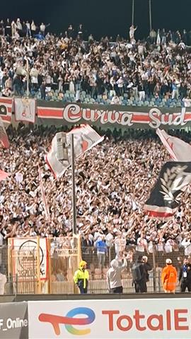 صوره ل جماهير الزمالك تكرر هتاف جماهير الأهلي: أقوله يا إيمو ميردش أقوله يا زيزو ميردش أقوله يا شرقي ميردش