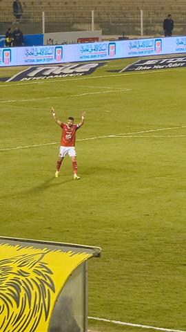 صوره ل احتفال تريزيجيه بهدفه امام المقاولون العرب بالدوري المصري