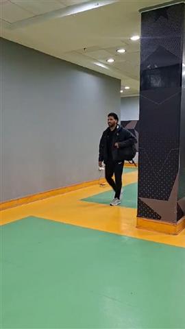 صوره ل الظهور الأول لمحمد عواد.. ومزحة الدباغ بسبب تغيير غرفة الملابس: غيروا الزمالك والمكان