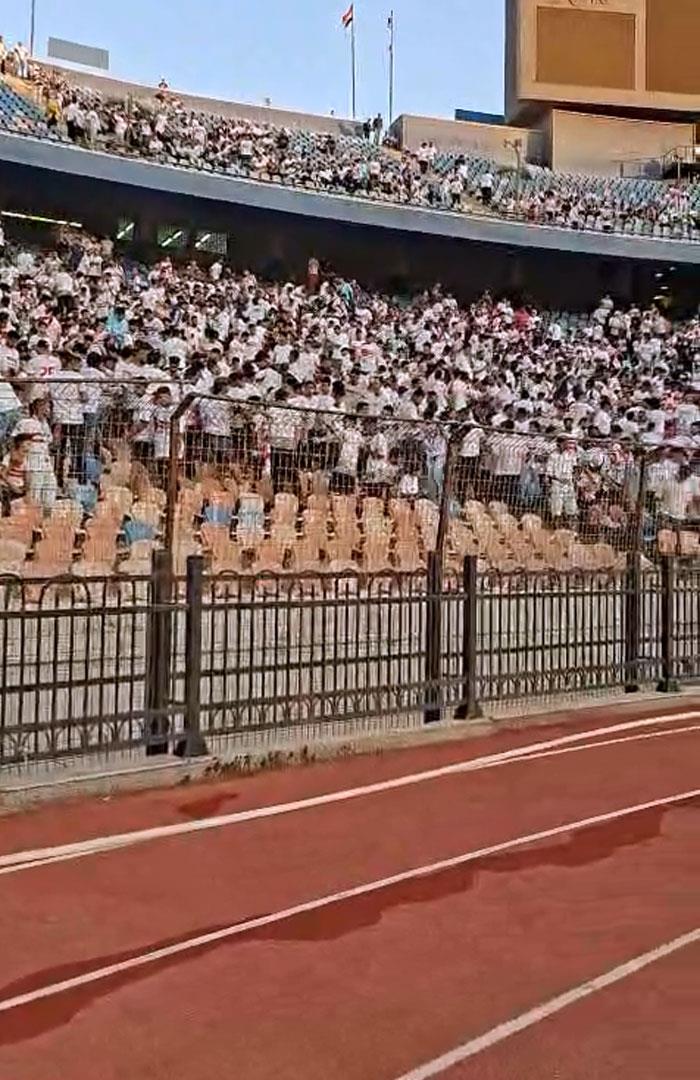 صوره ل الظهور الأول لجماهير الزمالك في الموسم الجديد خلال مباراة الاتحاد