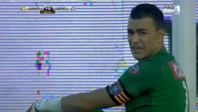 تصدى عصام الحضرى الرائع امام الباطن بالدورى السعودى