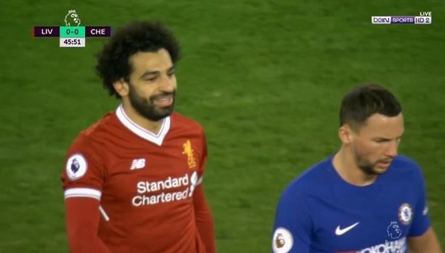 تدخل محمد صلاح العنيف على هازارد في مباراة ليفربول وتشيلسي