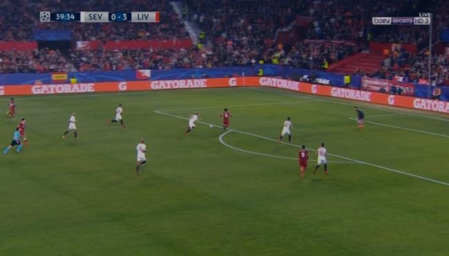 محمد صلاح يهدر فرصه هدف مؤكد أمام إشبيليه