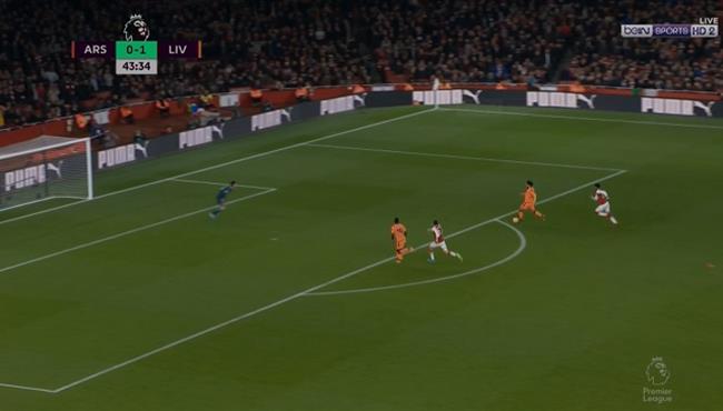 صلاح يهدر هدفين مؤكدين في دقيقة واحدة امام ارسنال