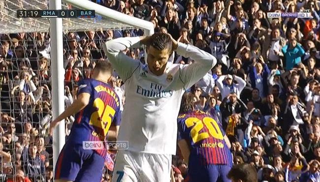 تيرشتيجين ينقذ مرمي برشلونه من هدف مؤكد لــ كريستيانو رونالدو